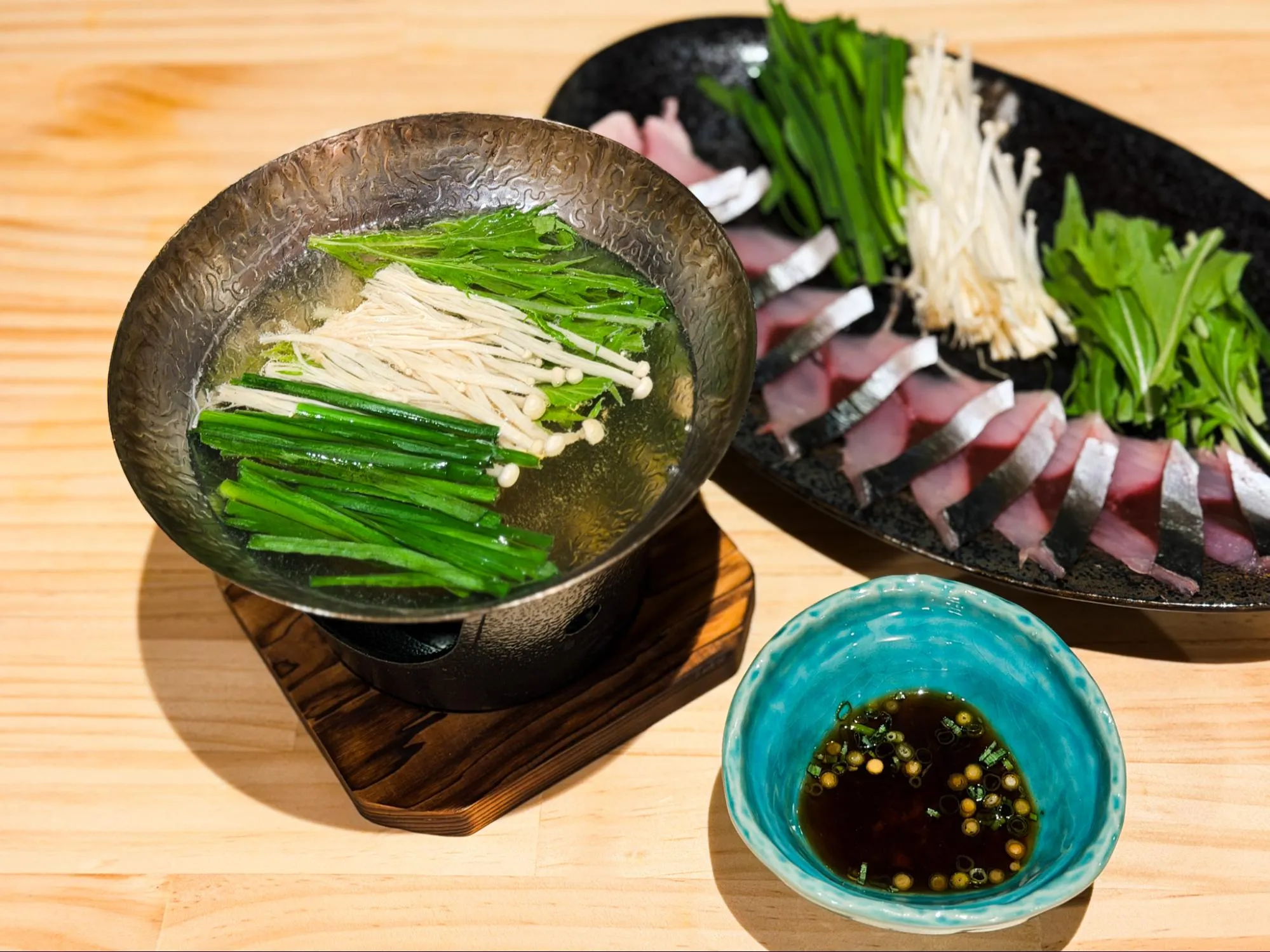 「旨味処わらじ」の「銀さばしゃぶしゃぶ」1,300円