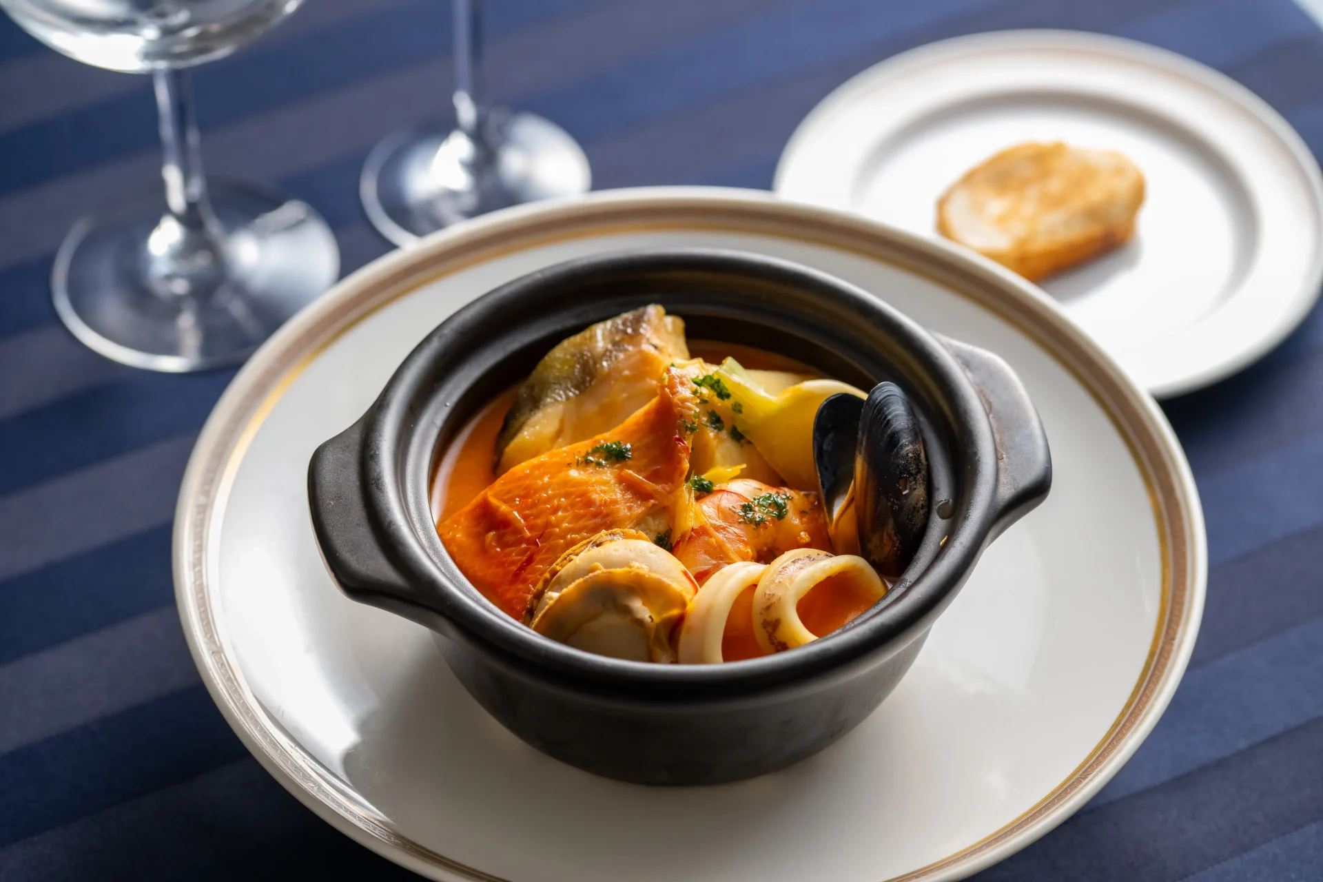 八戸グランドホテルが提供する八戸ブイヤベース