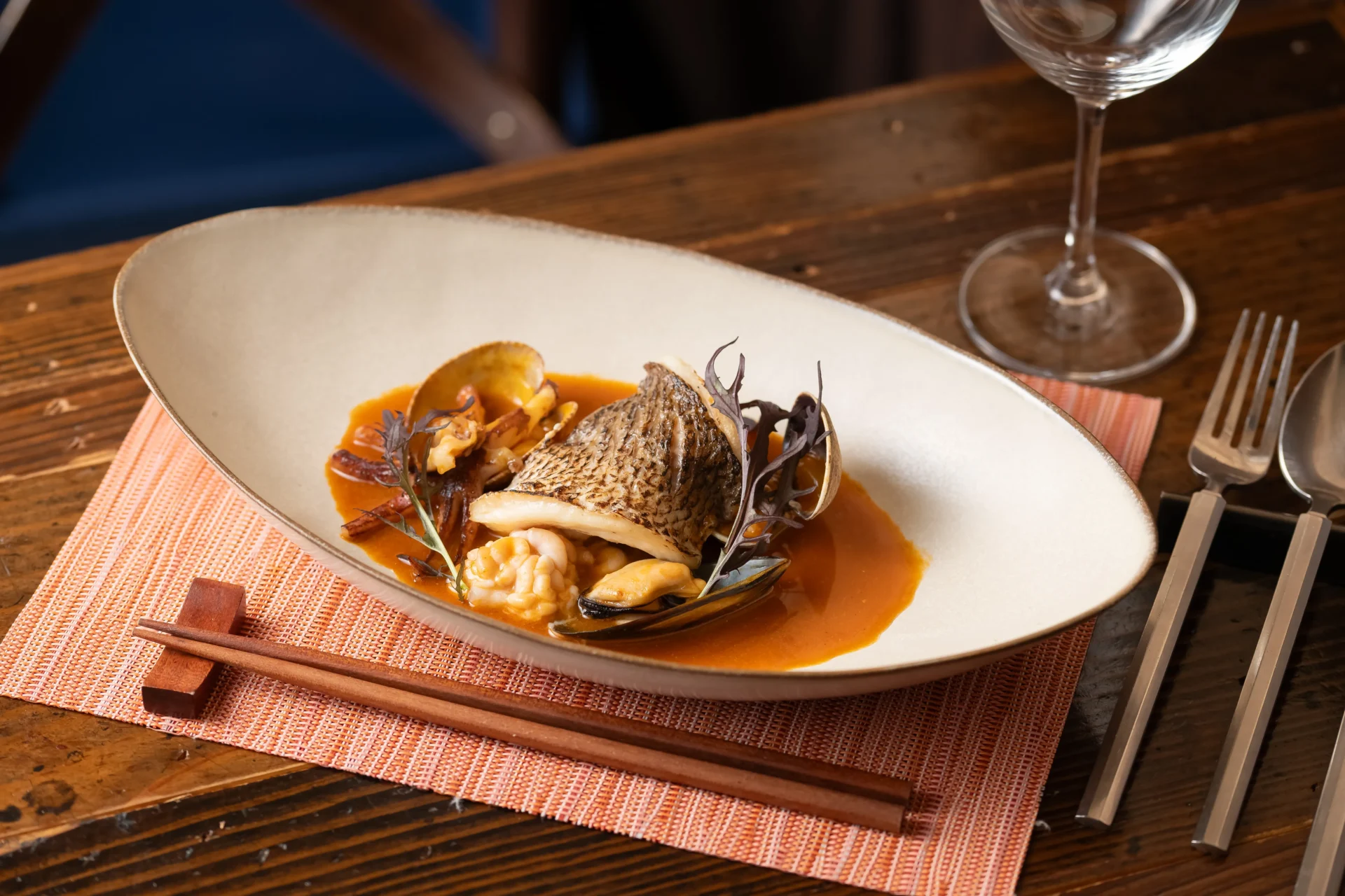 炭火焼イタリアンバル ポルタオットが提供する八戸ブイヤベース