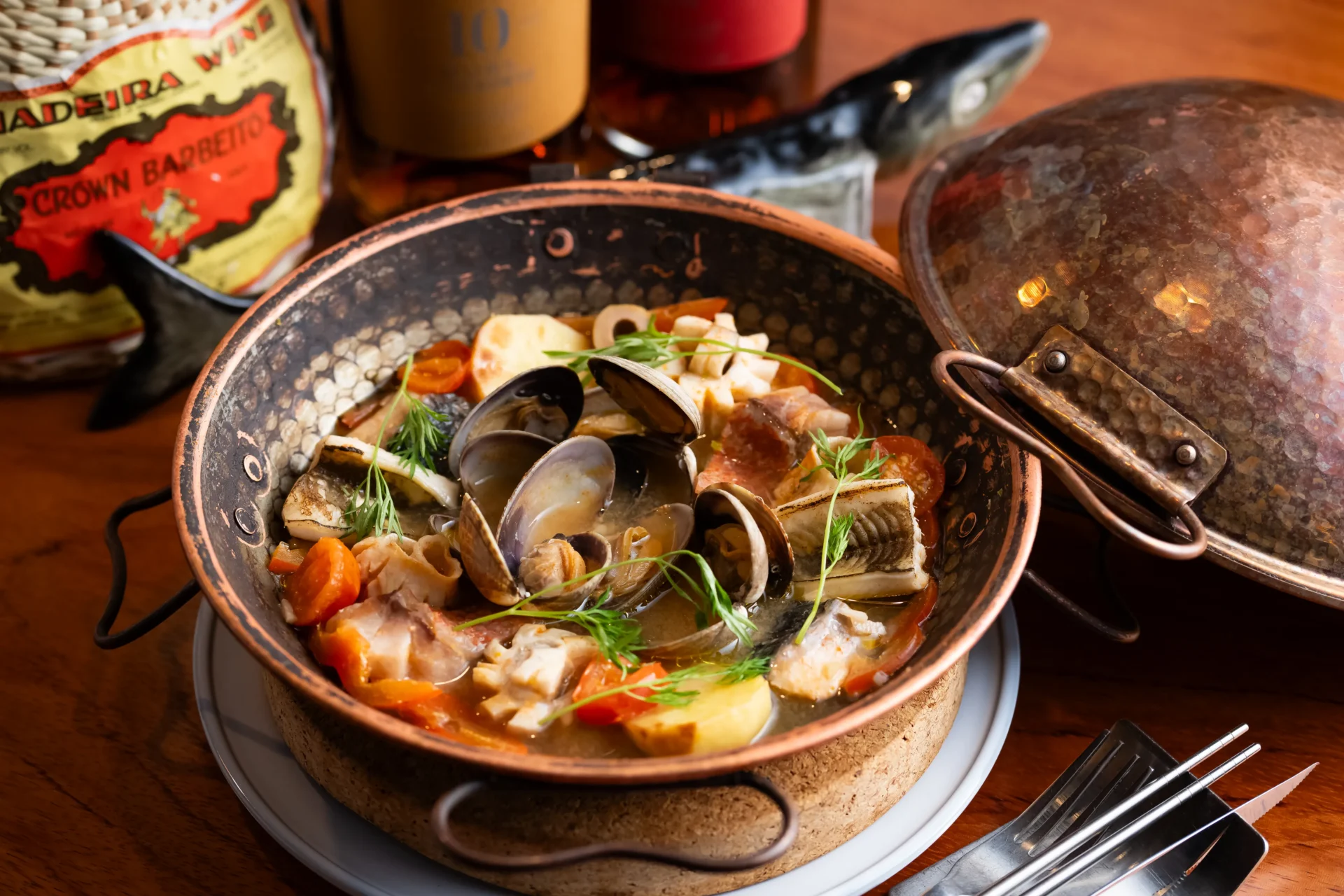 RESTAURANTE & BAR SAÚDEが提供する八戸ブイヤベース